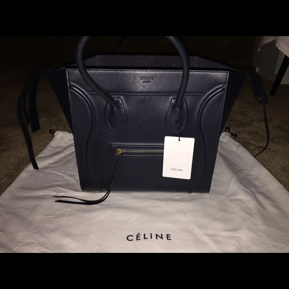 COPY - Authentic Celine Phantom Navy - Picture 4 of 8